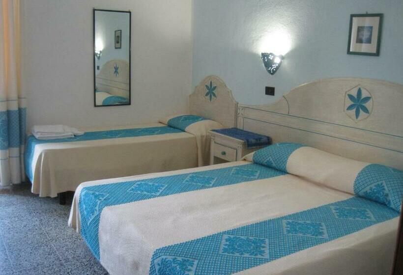 バルコニー付きスタンダードトリプルルーム, Moderno