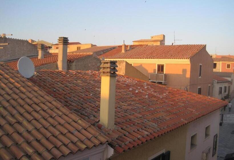 バルコニー付きスタンダードトリプルルーム, Moderno