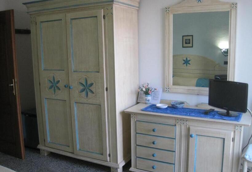 バルコニー付きスタンダードトリプルルーム, Moderno