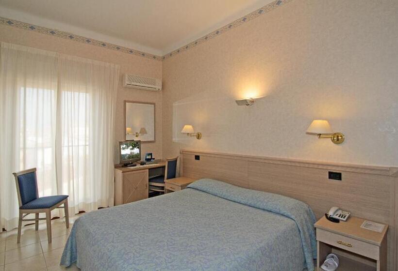 Quarto Deluxe Vista Mar com Sacada, Pardini