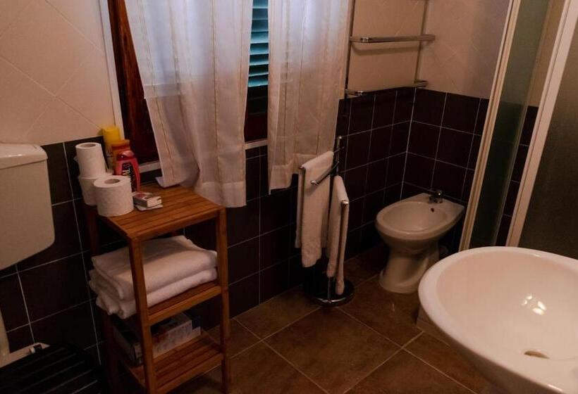 חדר סטנדרט לארבעה, Residence Al Lago