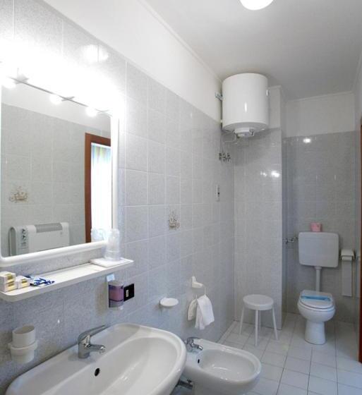 غرفة عائلية, Ristorante Klaus