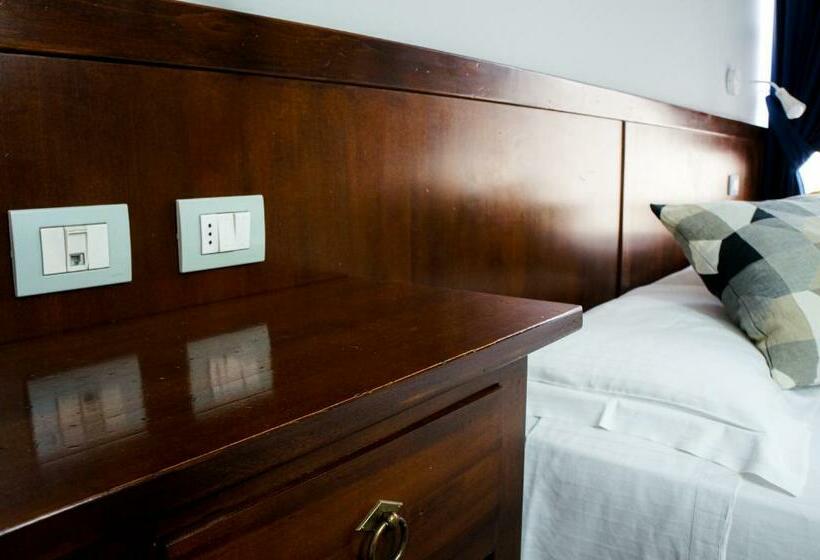 غرفة قياسية, Ristorante Morus