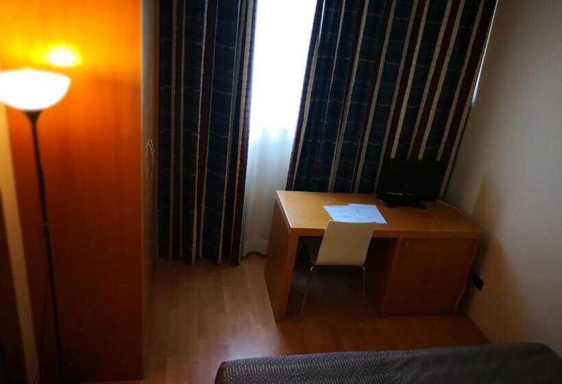 سوییت خانوادگی, Ristorante Trendy