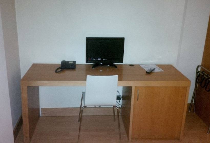 اتاق استاندارد سه تخته با چشمانداز باغ, Ristorante Trendy