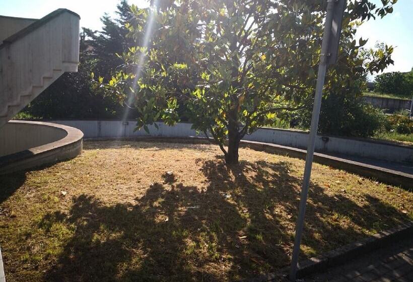 اتاق استاندارد چهارنفره با چشمانداز باغ, Ristorante Trendy