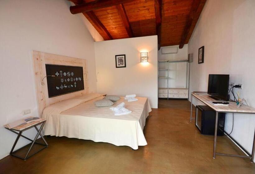 חדר סופריור, S'abba E Sa Murta