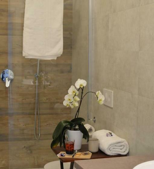 غرفة قياسية رباعية, Scoiattolo