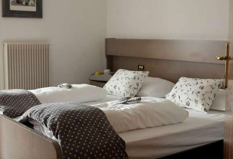 غرفة قياسية, Scoiattolo