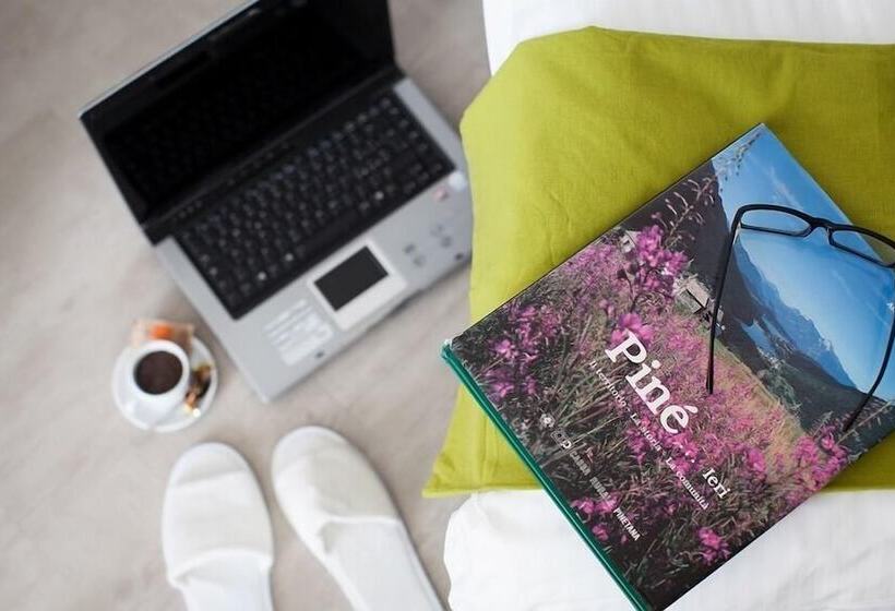 غرفة قياسية رباعية, Scoiattolo