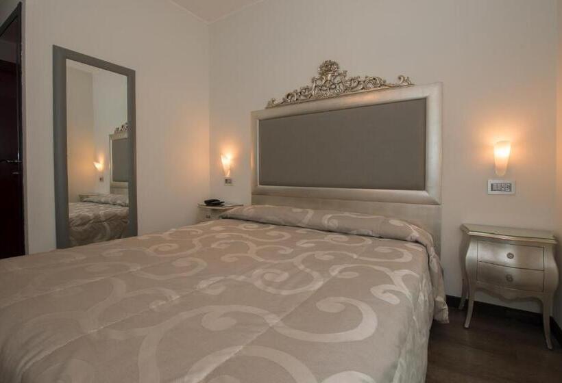 Номер Стандарт с Балконом, Albergo Silvio