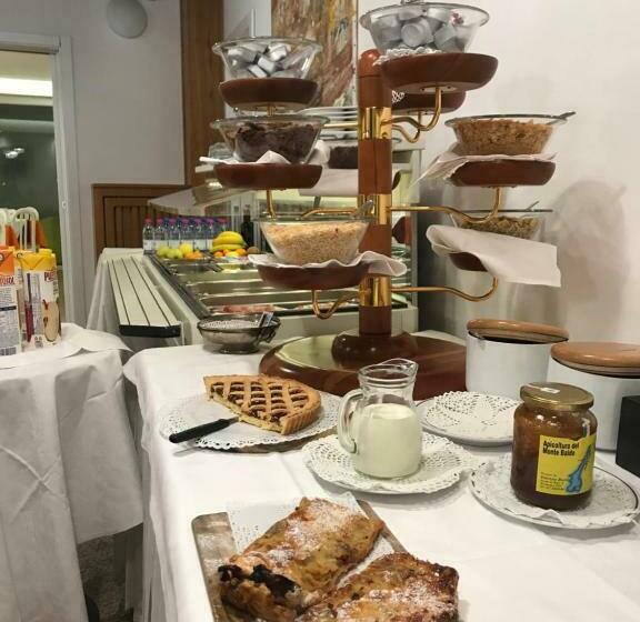 标准间, Sole Holiday