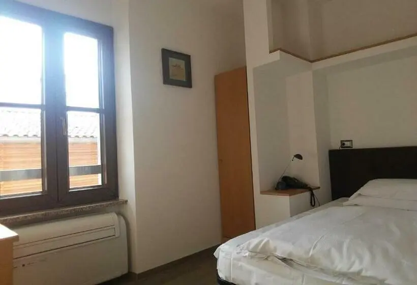 Standard Yhden Hengen Huone, Sole Holiday