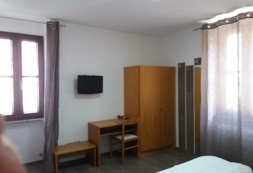 标准间, Sole Holiday