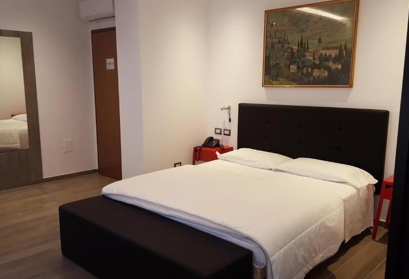 高级大房间, Sole Holiday