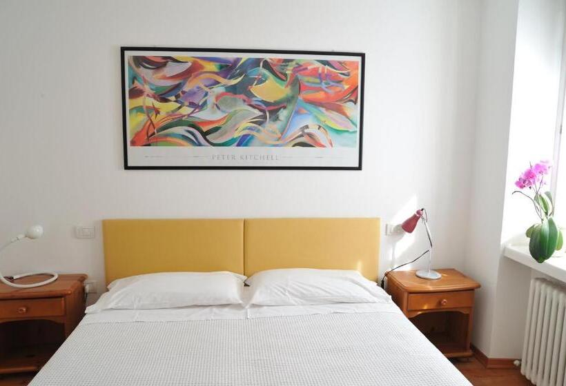 带1个卧室的带阳台的公寓, Sole Holiday