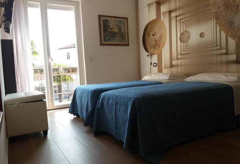 高级大房间, Sole Holiday