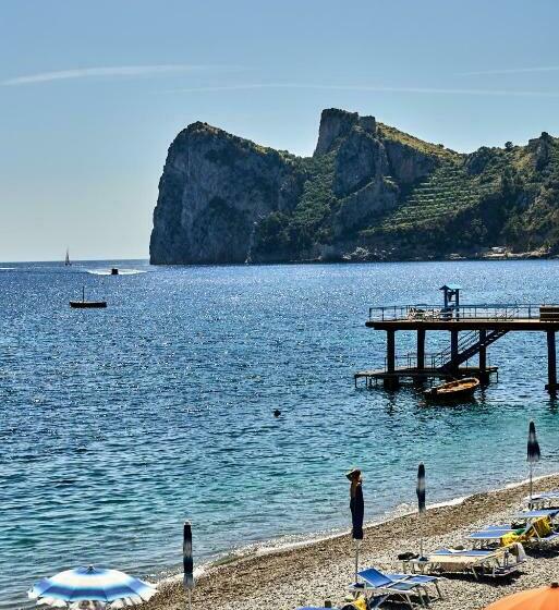 חדר סטנדרט לשלושה, Taverna Del Capitano