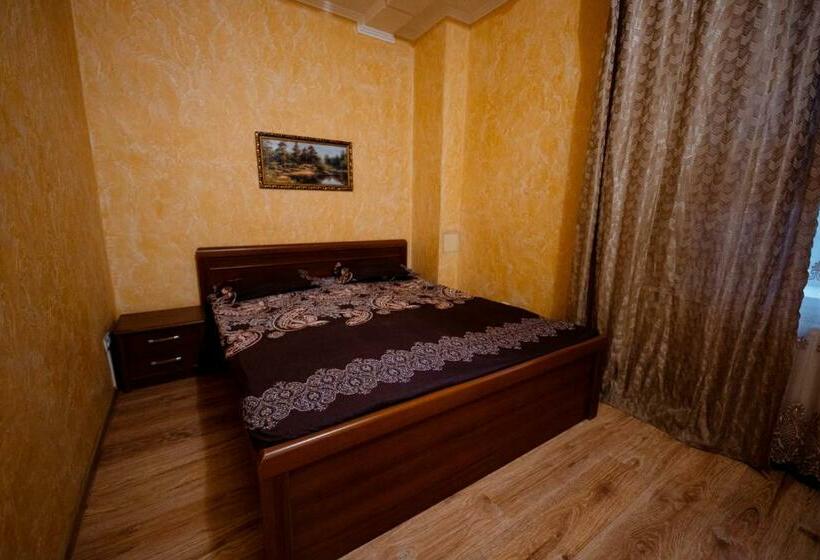 سوییت جونیور, Villa Turistica Oasis