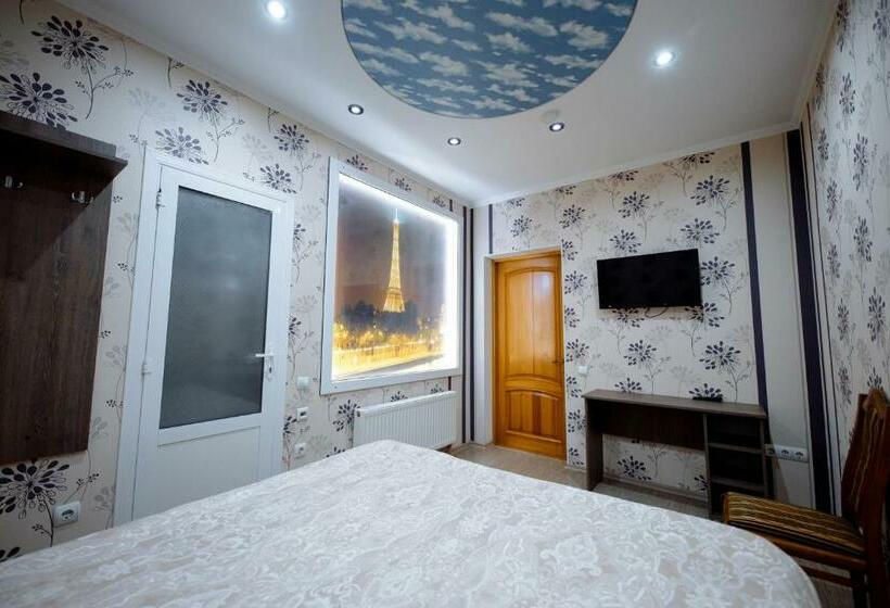 سوییت جونیور, Villa Turistica Oasis