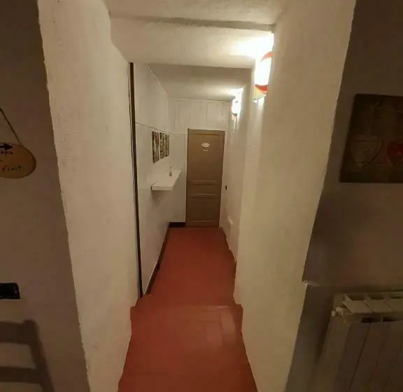 スタンダードトリプルルーム, La Grotta Bed And Breakfast E Affittacamere