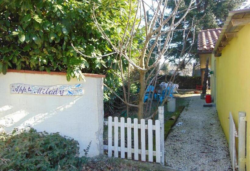 Люкс Вид на Сад, La Grotta Bed And Breakfast E Affittacamere