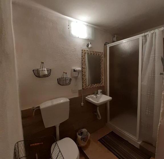 ガーデンビュースタンダードルーム, La Grotta Bed And Breakfast E Affittacamere