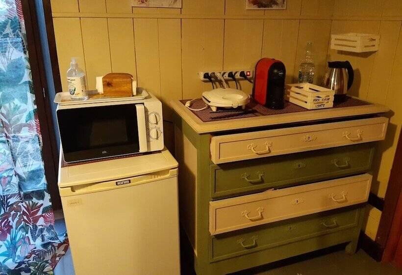 标准三人间, La Grotta Bed And Breakfast E Affittacamere