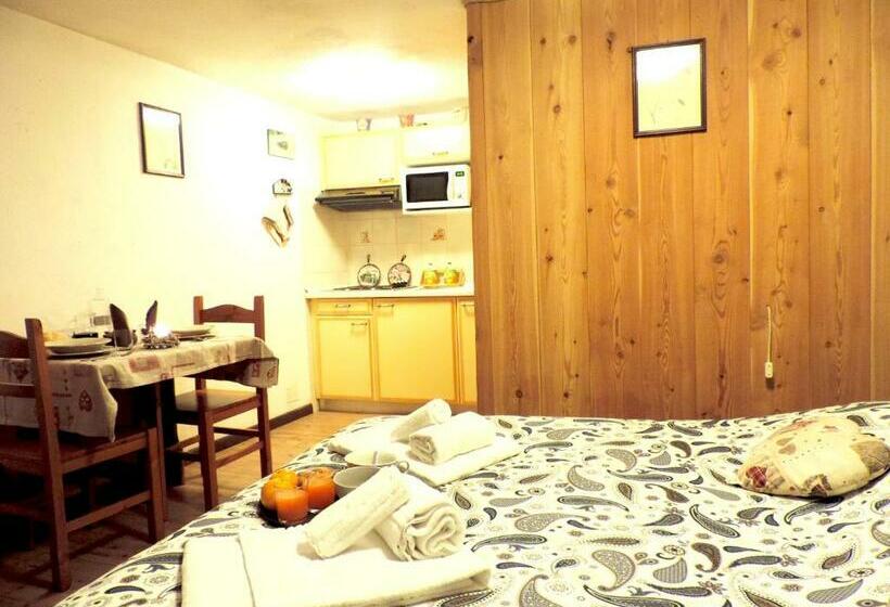 استودیوی استاندارد, Residence Covalou