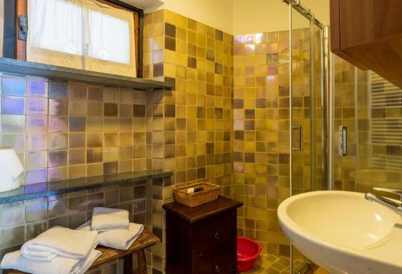 استودیوی استاندارد, Residence Covalou