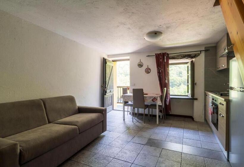 דירת חדר, Residence Covalou