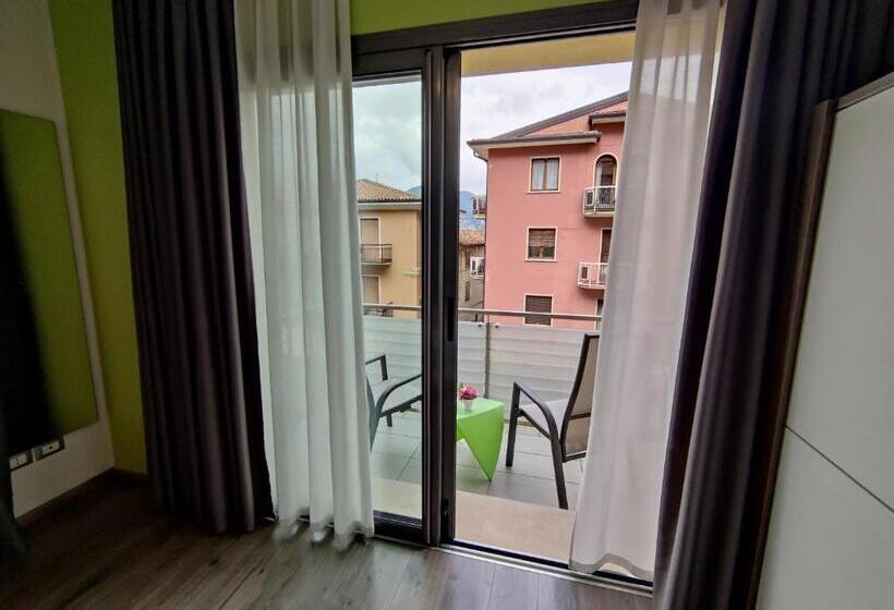 家族用アパートメント, Gardesana Active Apartments