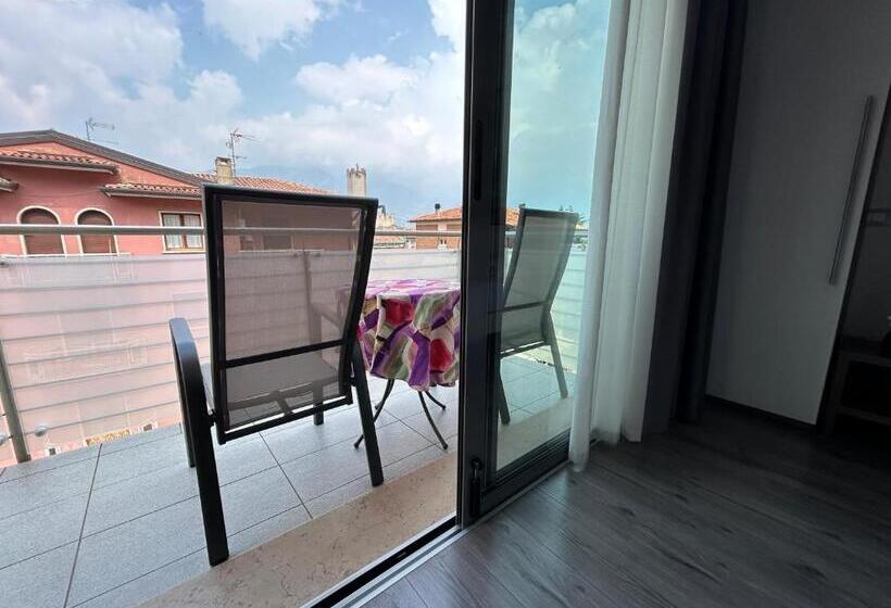 デラックススタジオ, Gardesana Active Apartments