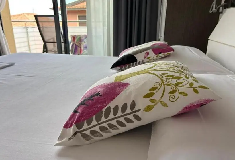 استودیوی لوکس, Gardesana Active Apartments