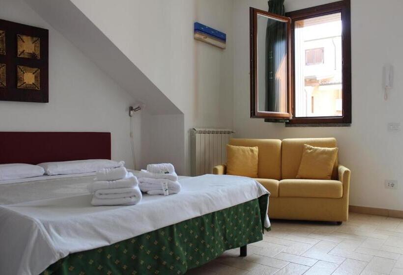 スタンダードスタジオ, Il Casaletto Dei Ludi