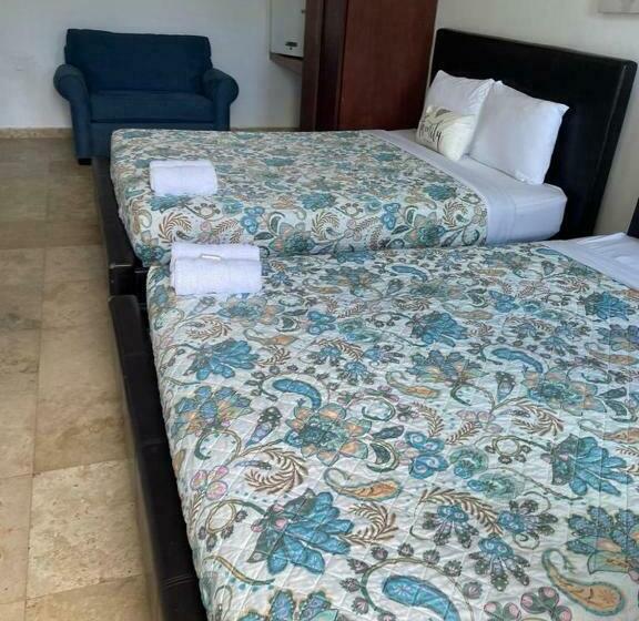 سوئیت جونیور خانوادگی, Manati World Point Inn