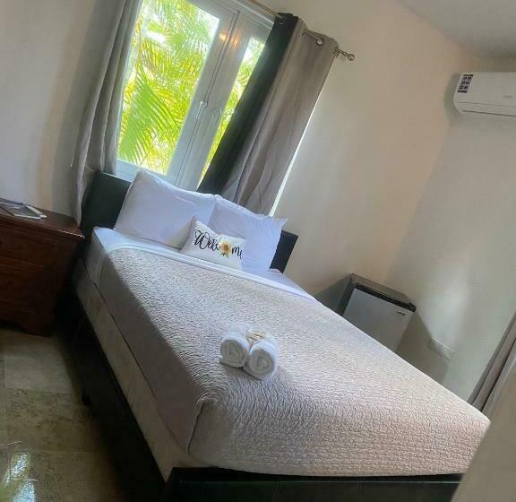 اتاق اکونومی, Manati World Point Inn