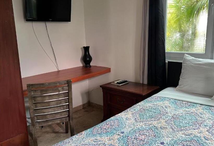 اتاق اکونومی, Manati World Point Inn
