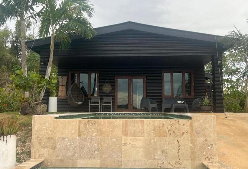 کلبه ییلاقی, Manati World Point Inn