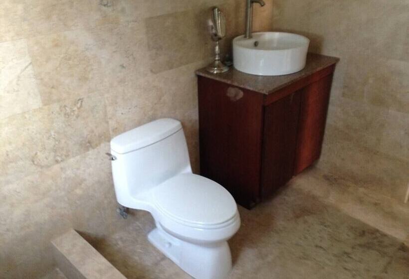 سوئیت با تخت بزرگ, Manati World Point Inn