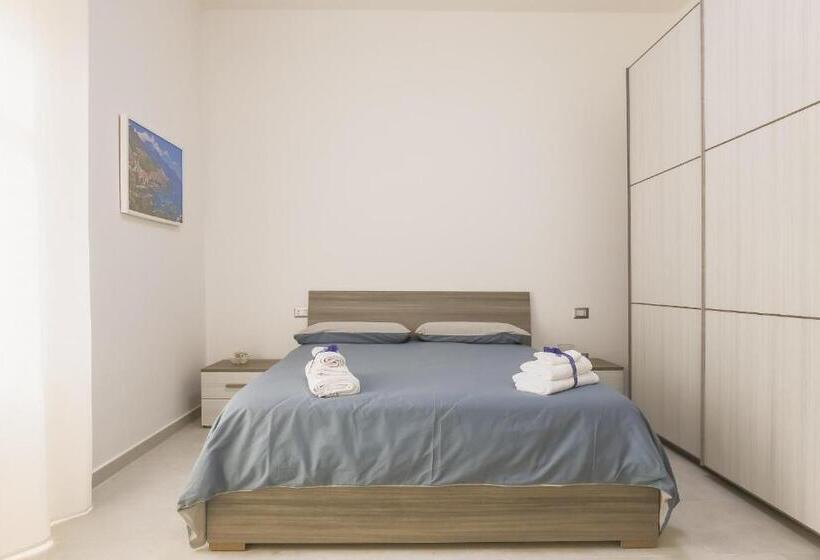اتاق استاندارد سه نفره, Barbyb B&b