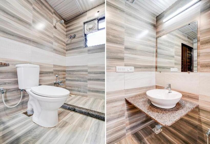 Pokój Trzyosobowy Klasyczny, Ramdevgarh Resort Ghuma