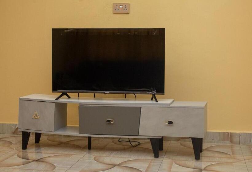 דירת חדר, Stepmens Guest House