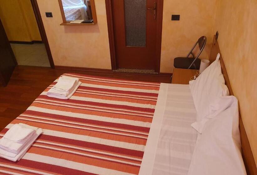스탠다드 싱글 룸, Albergo Leon D Oro