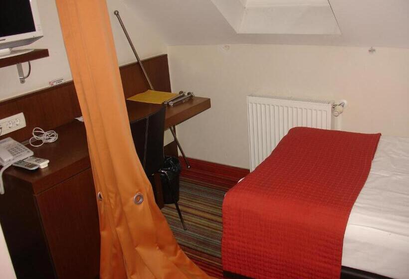 اتاق 4 خوابه, B&b Janežič