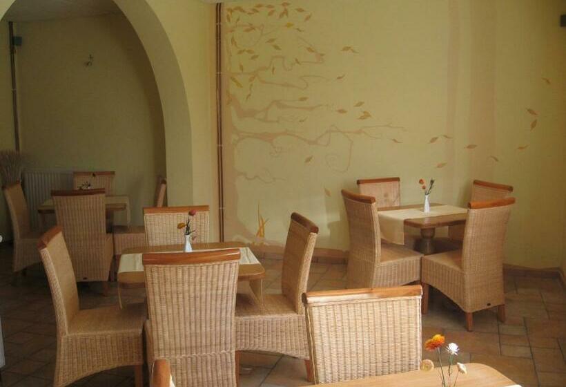 اتاق استاندارد, B&b Na Kluk