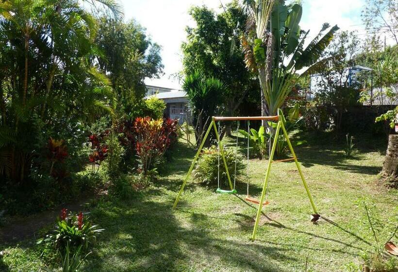 سوییت با چشمانداز باغ, La Caz Oceane