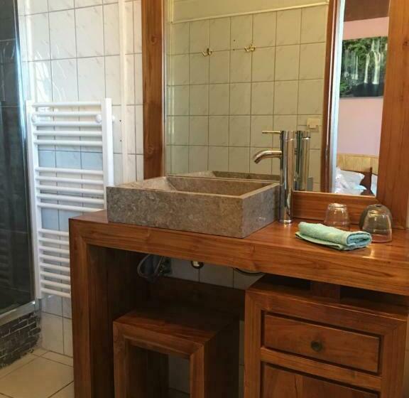 اتاق استاندارد با چشمانداز دریا, La Caz Oceane