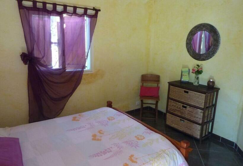 سوییت با چشمانداز باغ, La Caz Oceane