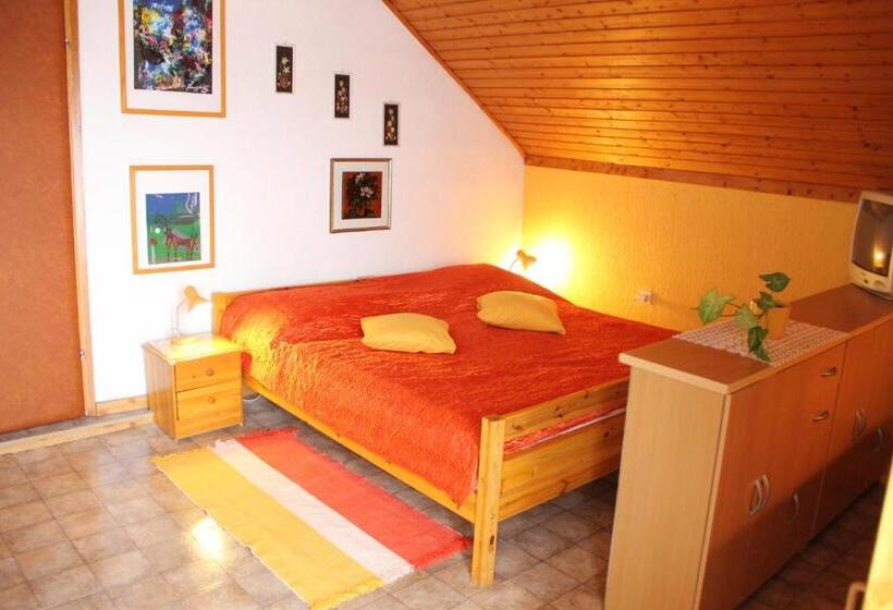 اتاق استاندارد, Mekina Guesthouse